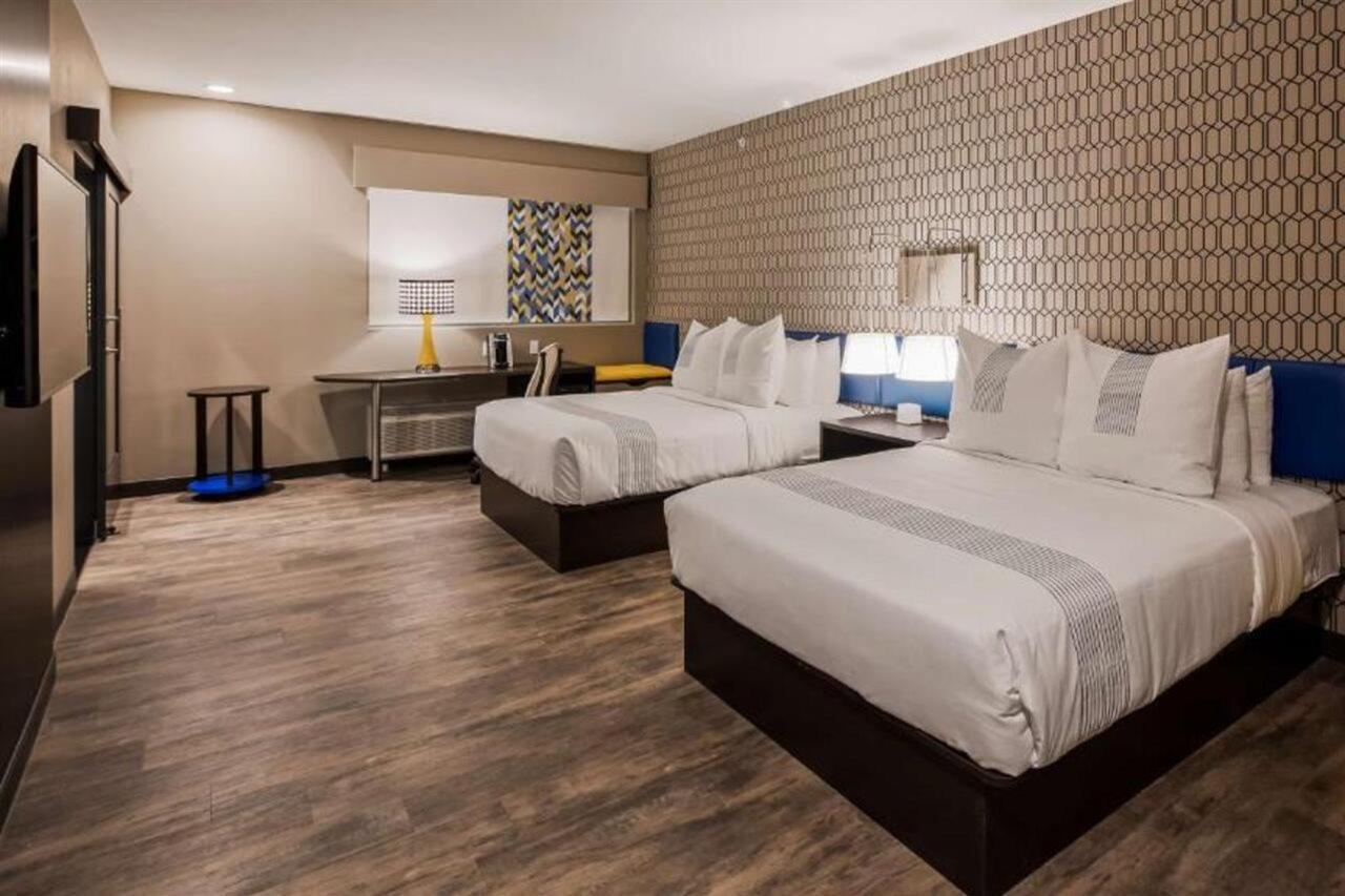 Glo Best Western Tulsa-Catoosa East Route 66 Екстер'єр фото