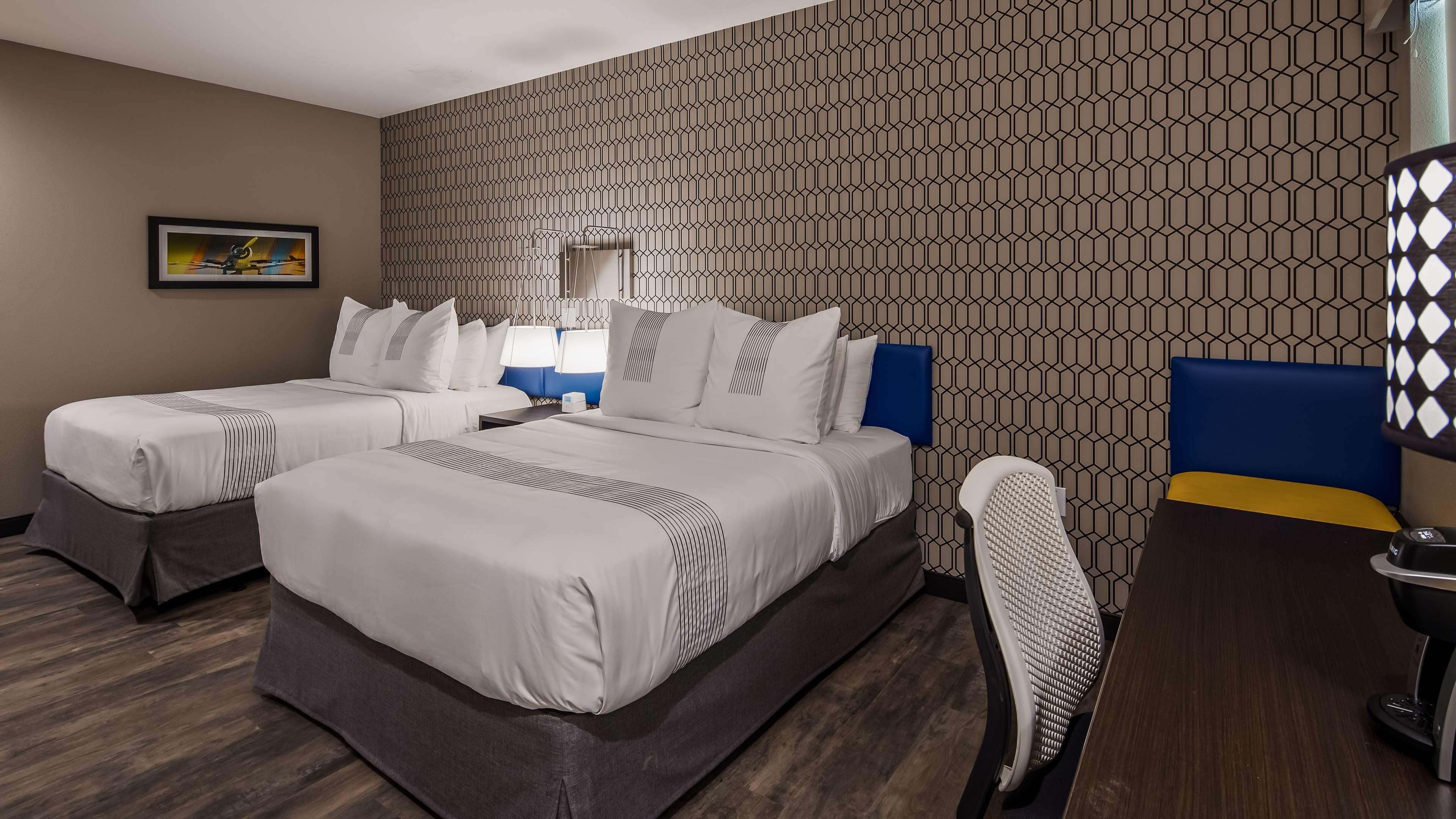 Glo Best Western Tulsa-Catoosa East Route 66 Екстер'єр фото