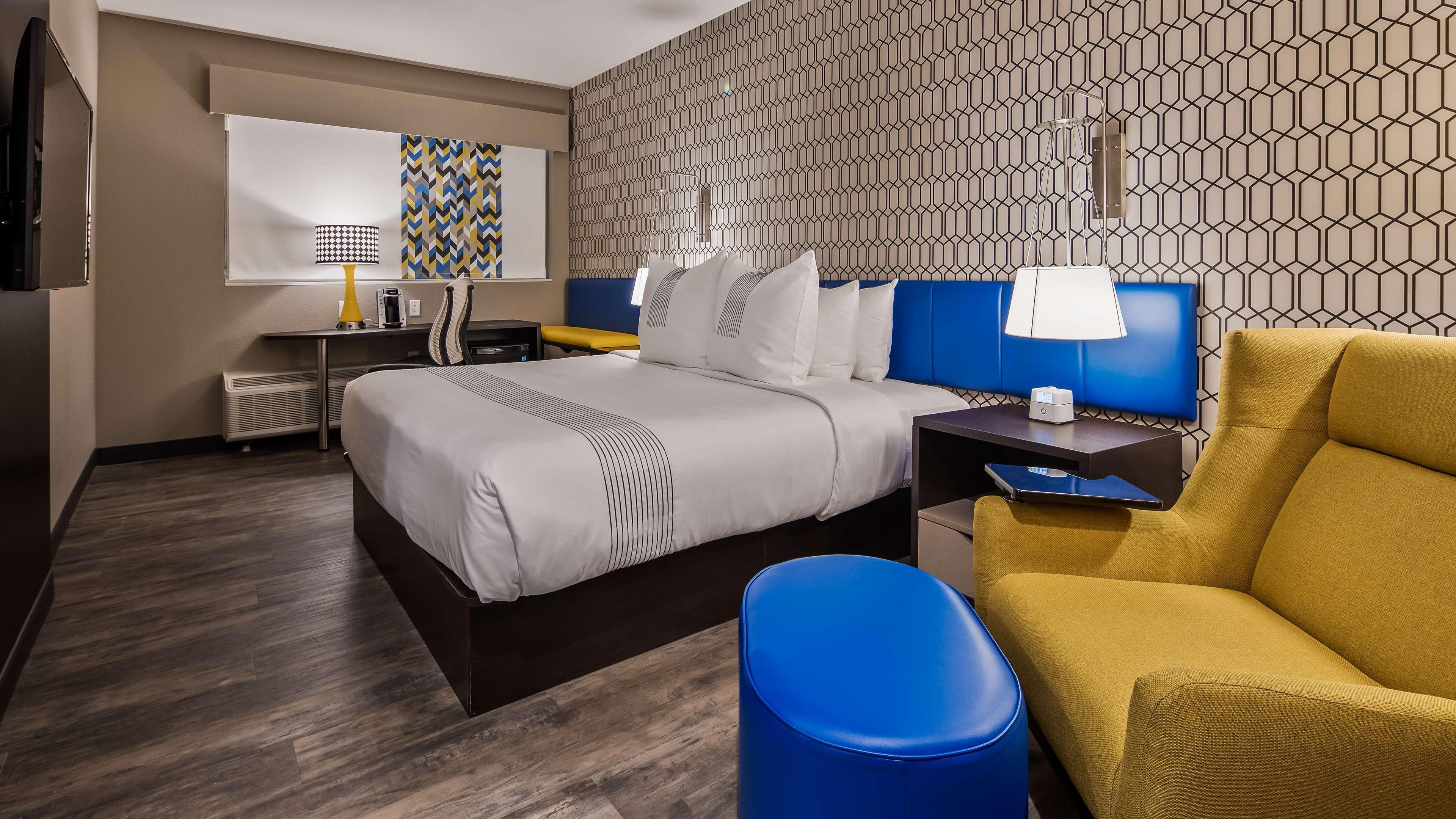 Glo Best Western Tulsa-Catoosa East Route 66 Екстер'єр фото
