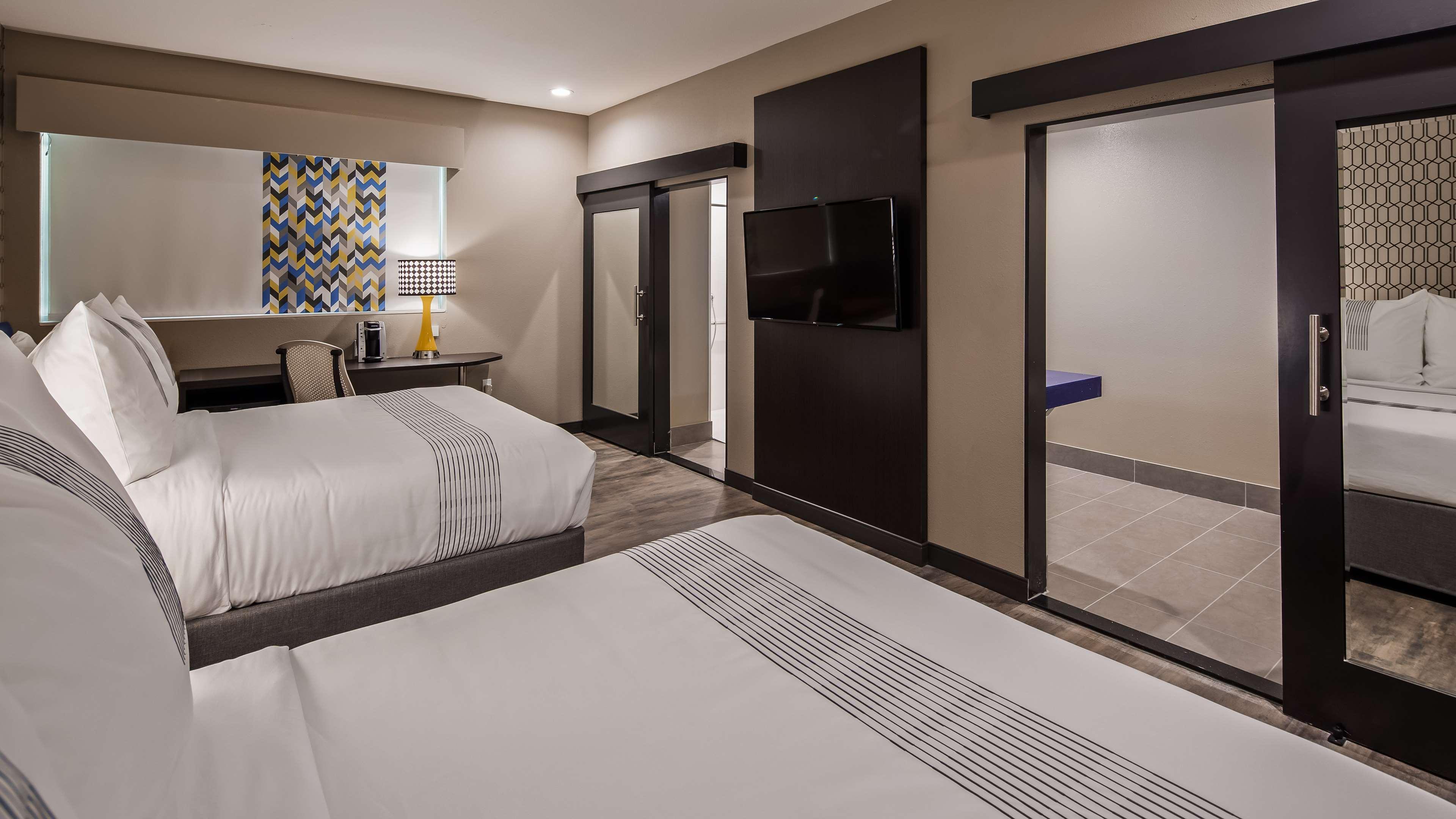 Glo Best Western Tulsa-Catoosa East Route 66 Екстер'єр фото