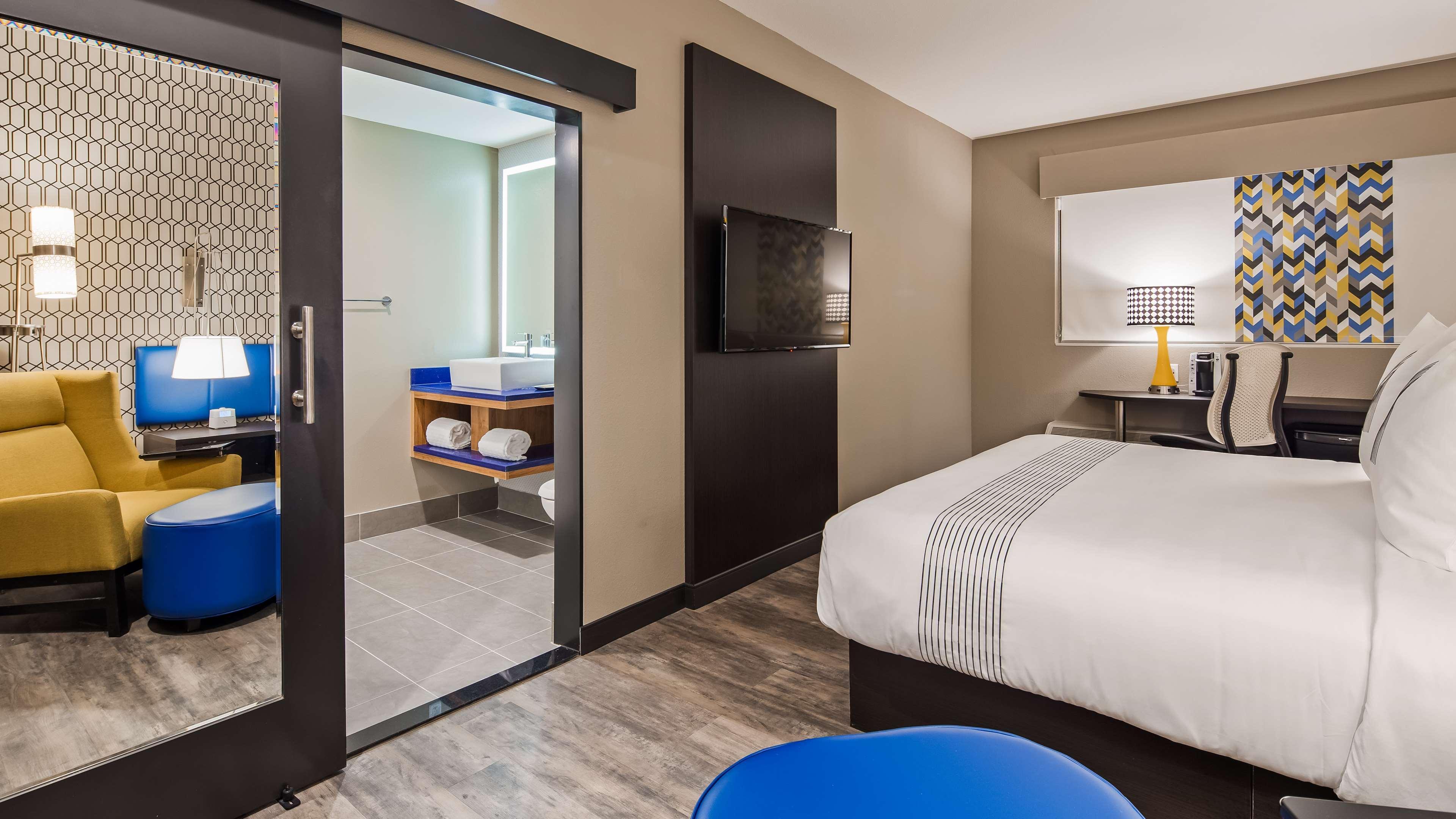 Glo Best Western Tulsa-Catoosa East Route 66 Екстер'єр фото