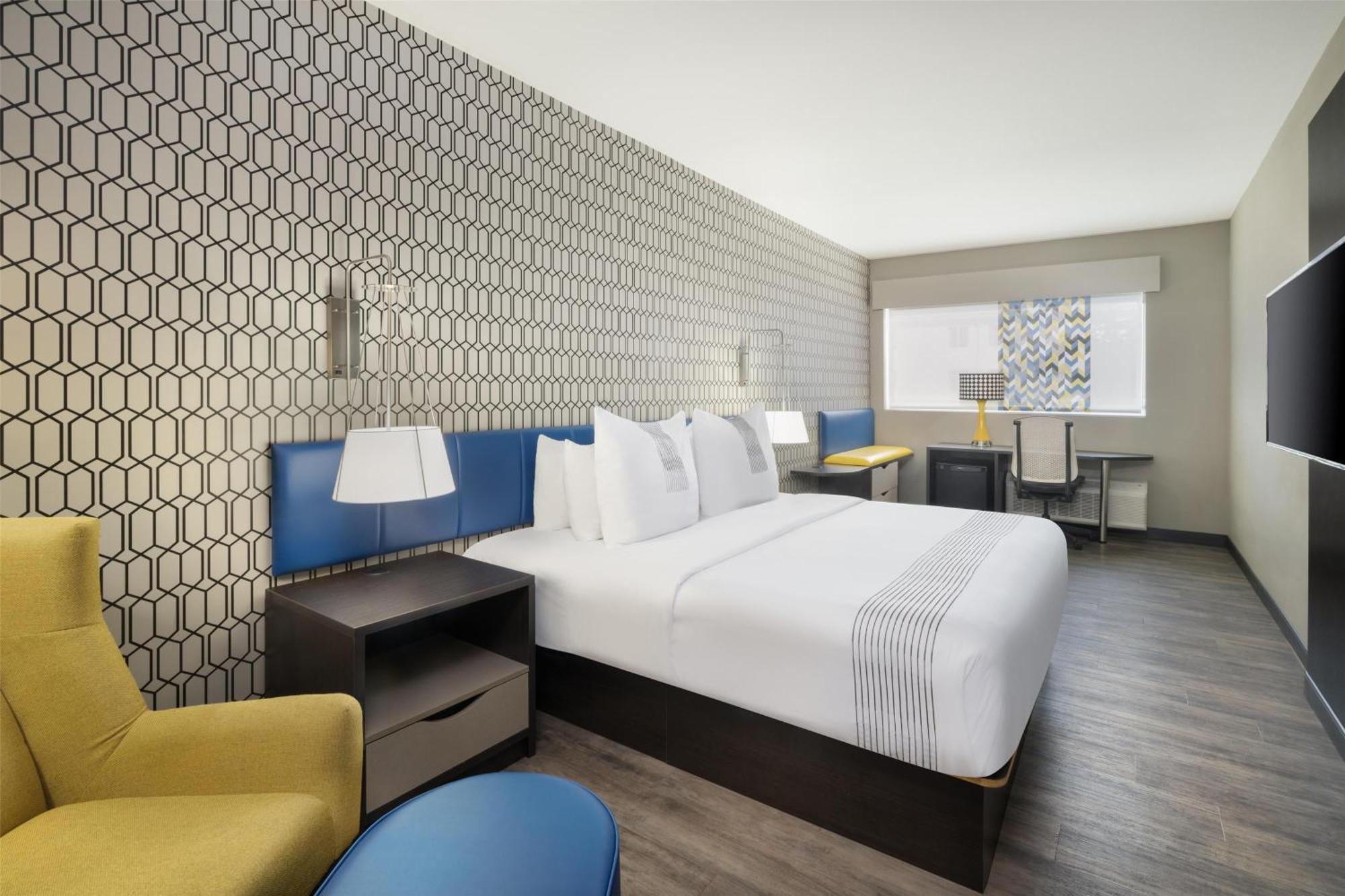 Glo Best Western Tulsa-Catoosa East Route 66 Екстер'єр фото